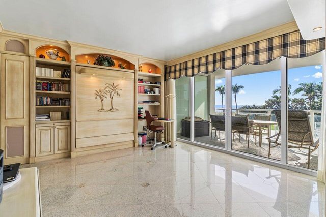 1213 S Ocean Boulevard 2-B, Delray Beach, FL 33483