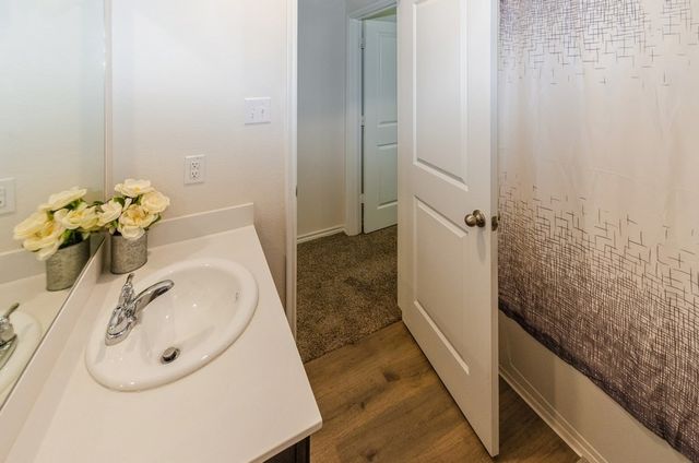 822 Amelia Court, Pilot Point, TX 76258