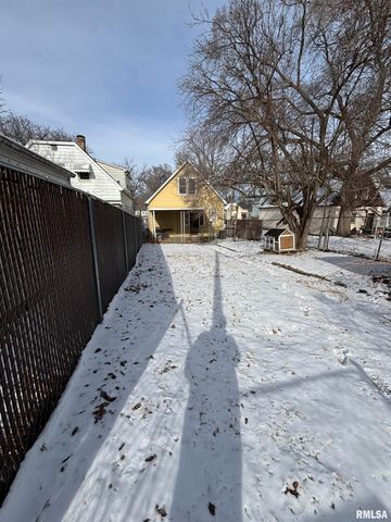 2010 W MALONE Street, Peoria, IL 61605