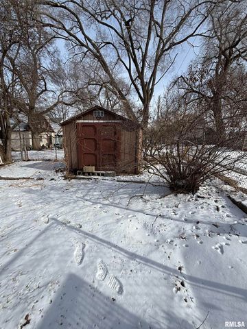2010 W MALONE Street, Peoria, IL 61605