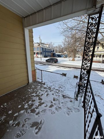 2010 W MALONE Street, Peoria, IL 61605