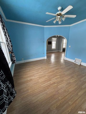 2010 W MALONE Street, Peoria, IL 61605