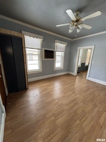 2010 W MALONE Street, Peoria, IL 61605