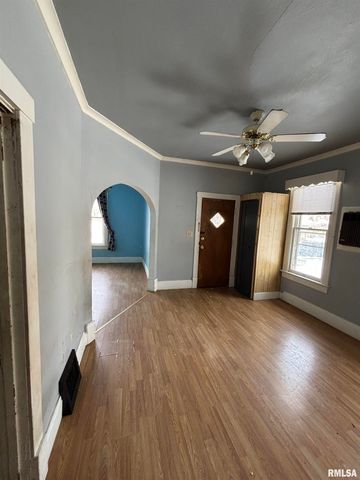 2010 W MALONE Street, Peoria, IL 61605