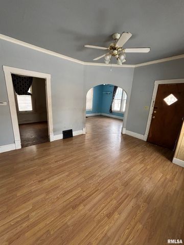 2010 W MALONE Street, Peoria, IL 61605