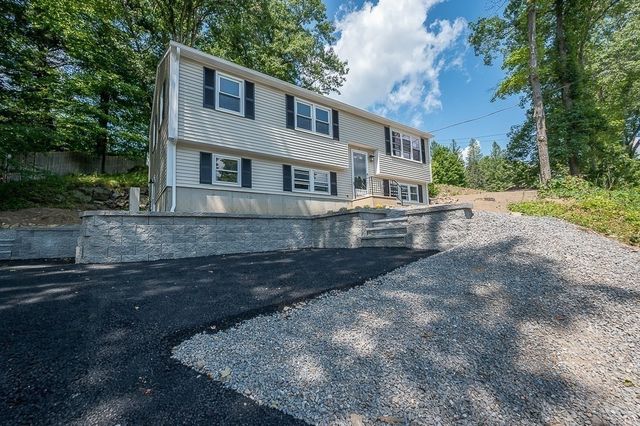 5 Forest Hill Dr, Worcester, MA 01609
