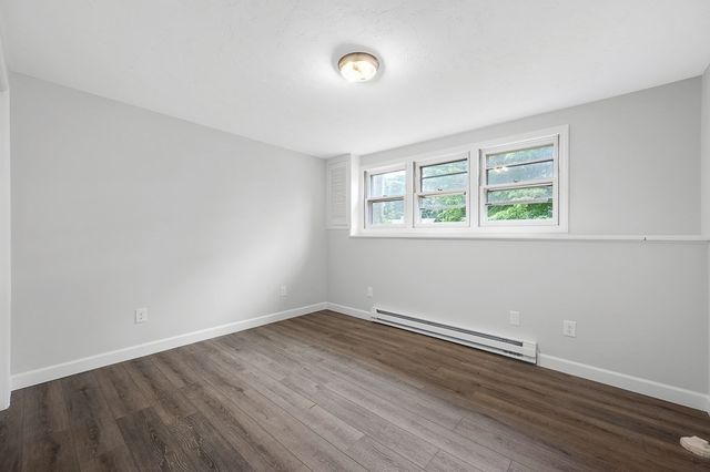 5 Forest Hill Dr, Worcester, MA 01609