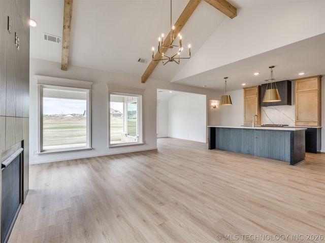 8924 N 78th East Avenue, Owasso, OK 74055