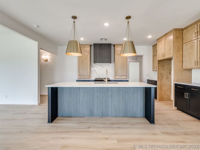 8924 N 78th East Avenue, Owasso, OK 74055