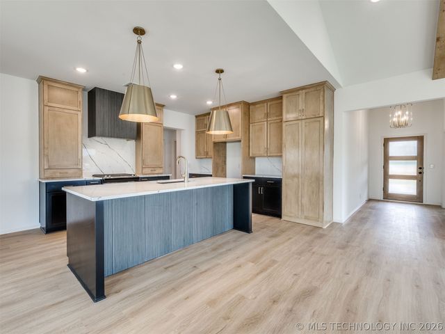 8924 N 78th East Avenue, Owasso, OK 74055