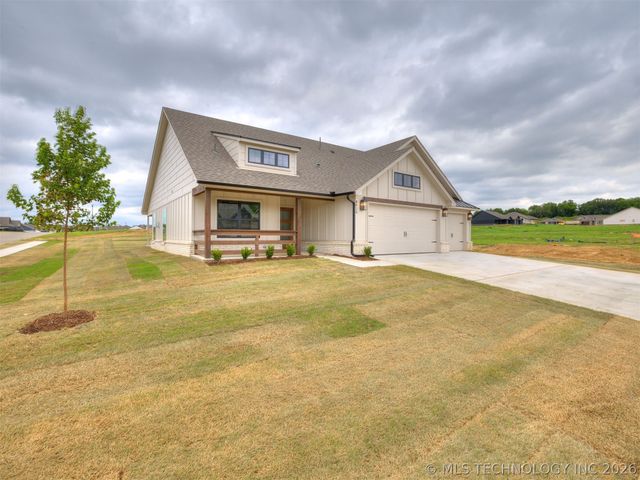 8924 N 78th East Avenue, Owasso, OK 74055