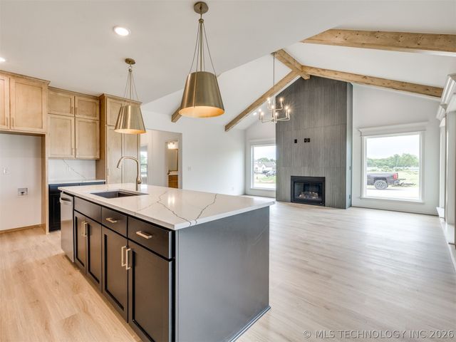 8924 N 78th East Avenue, Owasso, OK 74055