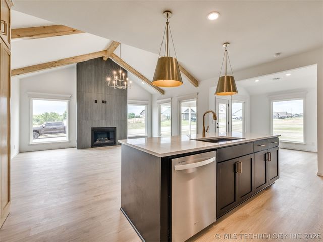 8924 N 78th East Avenue, Owasso, OK 74055