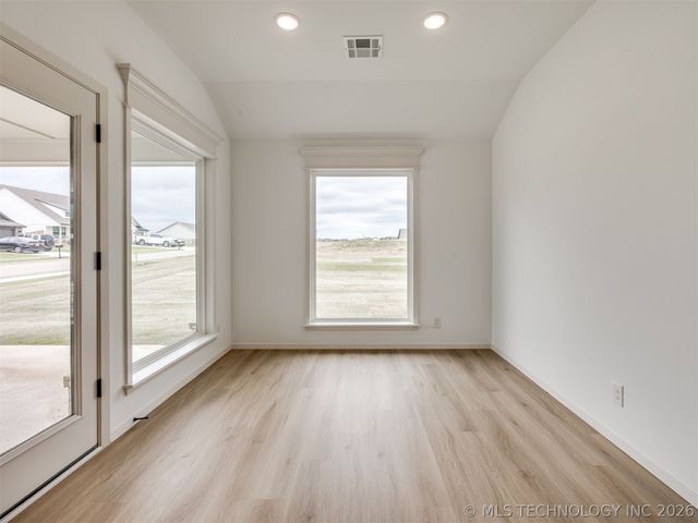 8924 N 78th East Avenue, Owasso, OK 74055