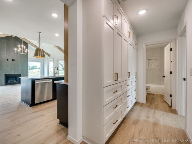 8924 N 78th East Avenue, Owasso, OK 74055