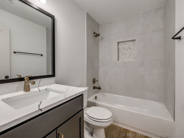 8924 N 78th East Avenue, Owasso, OK 74055