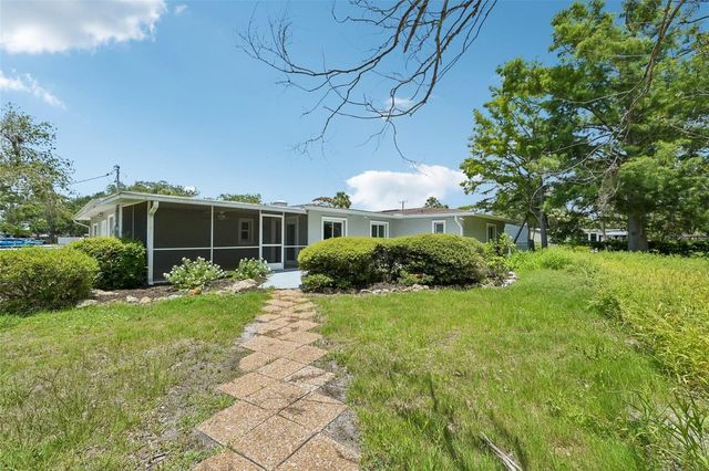209 PALM AVENUE, Nokomis, FL 34275