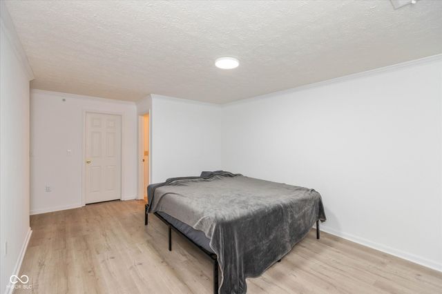 8750 Yardley Court 202, Indianapolis, IN 46268