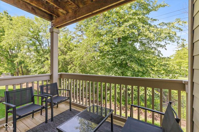 8750 Yardley Court 202, Indianapolis, IN 46268