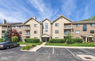 8750 Yardley Court 202, Indianapolis, IN 46268
