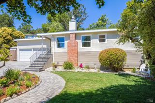 16 Marion Ct, Novato, CA 94945