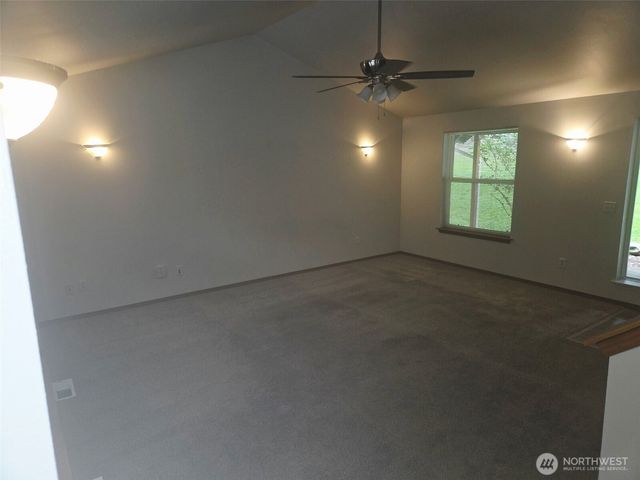 18715 Rampart Drive SE, Yelm, WA 98597