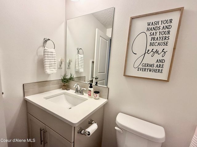 6089 W Theismann Rd, Rathdrum, ID 83858