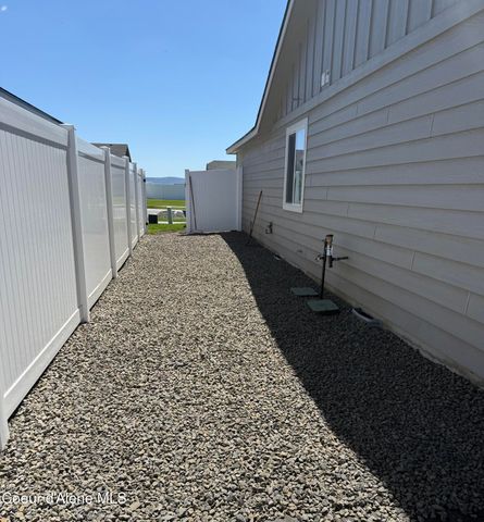 6089 W Theismann Rd, Rathdrum, ID 83858