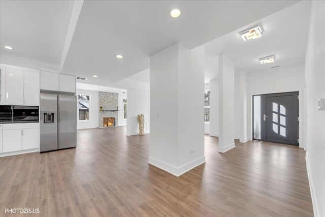 615 Harper Drive, Algonquin, IL 60102