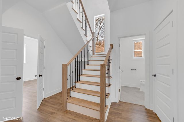 615 Harper Drive, Algonquin, IL 60102