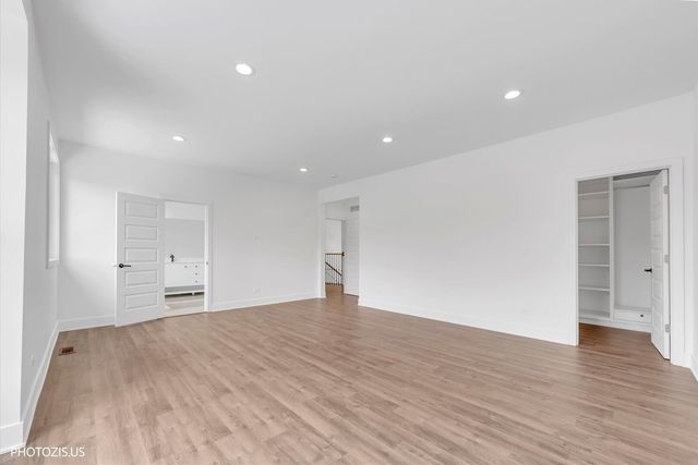 615 Harper Drive, Algonquin, IL 60102