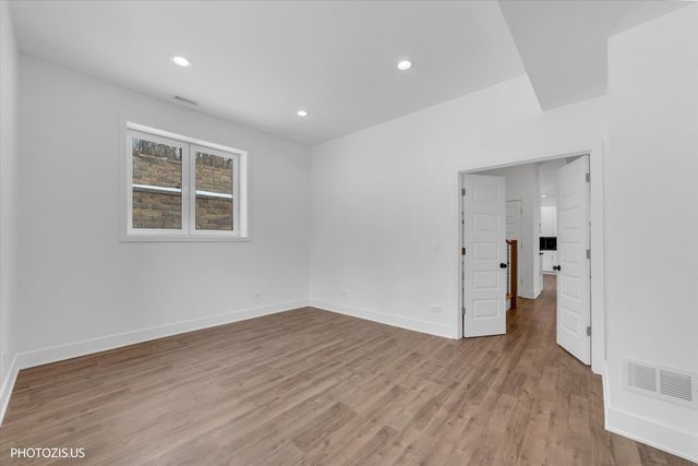 615 Harper Drive, Algonquin, IL 60102