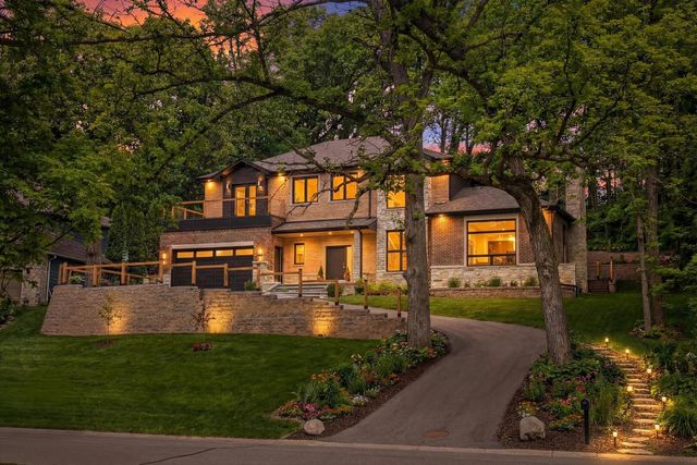 615 Harper Drive, Algonquin, IL 60102