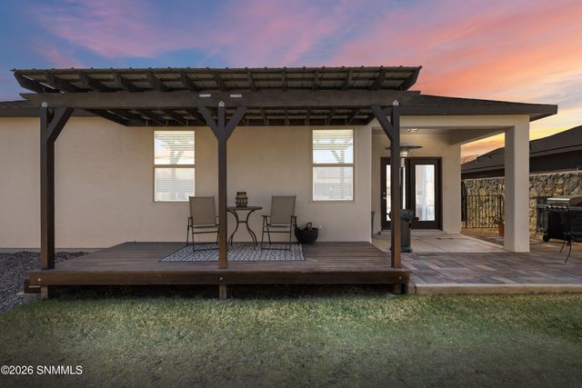 1355 Bison Spring Drive, Las Cruces, NM 88012