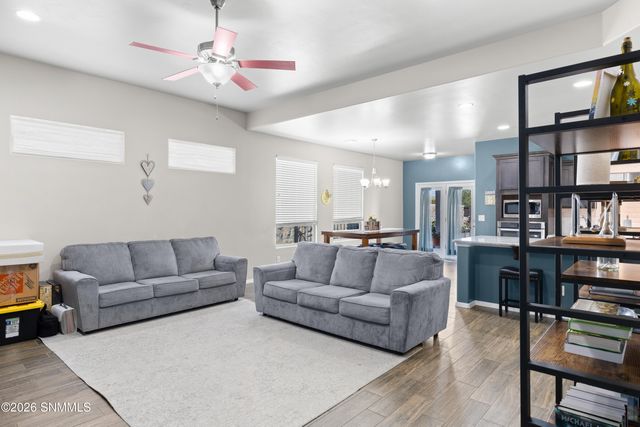 1355 Bison Spring Drive, Las Cruces, NM 88012