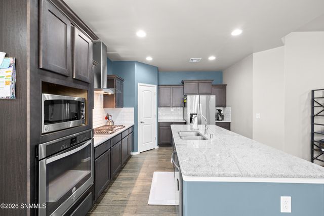 1355 Bison Spring Drive, Las Cruces, NM 88012