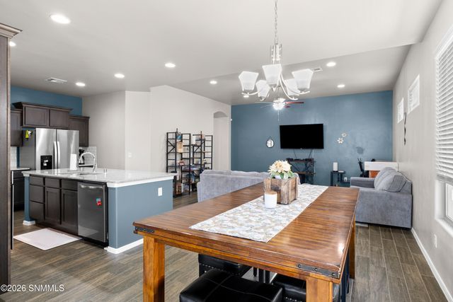 1355 Bison Spring Drive, Las Cruces, NM 88012