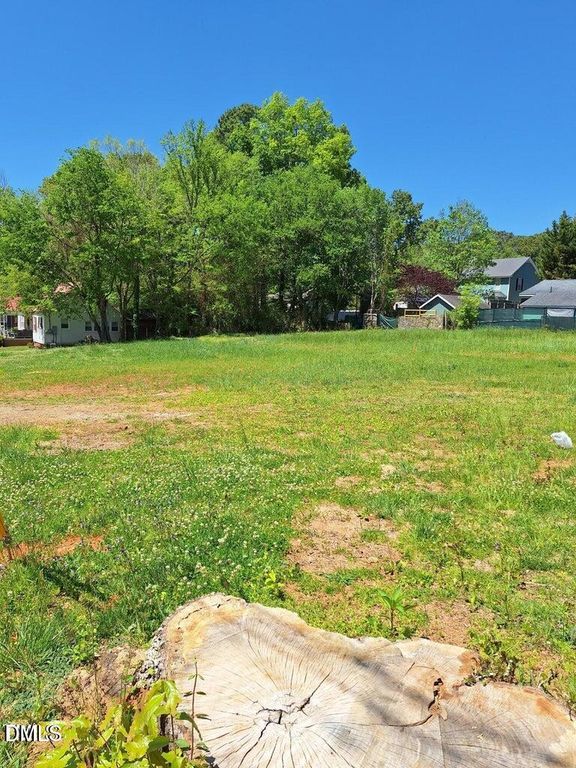 30 Midway Street, Pittsboro, NC 27312