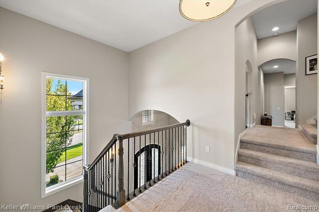 4838 Pinecrest Court, Rochester, MI 48306