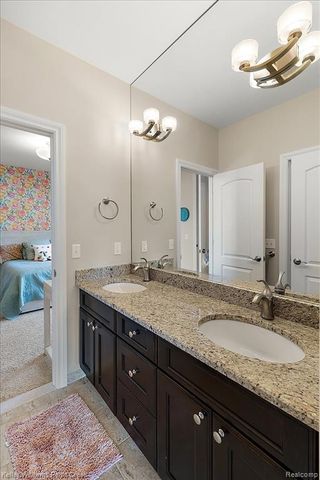 4838 Pinecrest Court, Rochester, MI 48306