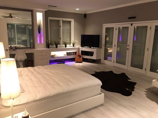 185 Palm Avenue, Miami Beach, FL 33139