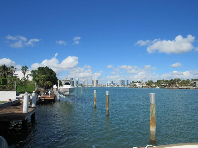 185 Palm Avenue, Miami Beach, FL 33139