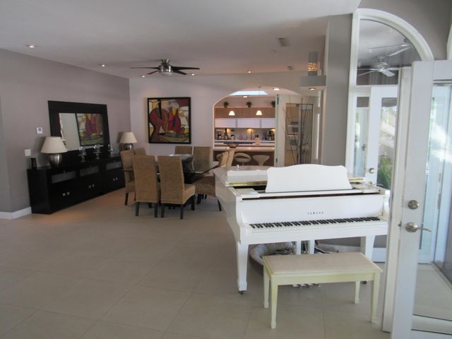 185 Palm Avenue, Miami Beach, FL 33139