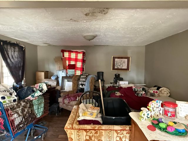 628 W Columbia Avenue, Monticello, KY 42633