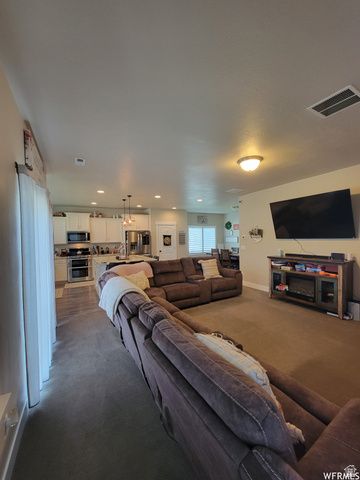 934 LARDEO DR, Spanish Fork, UT 84660