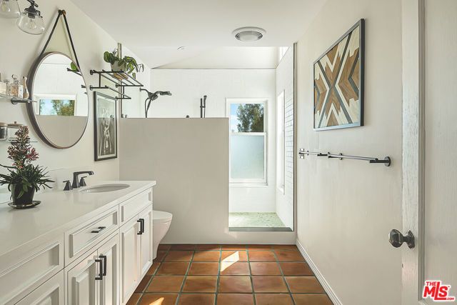2341 Ronda Vista Drive, Los Angeles, CA 90027