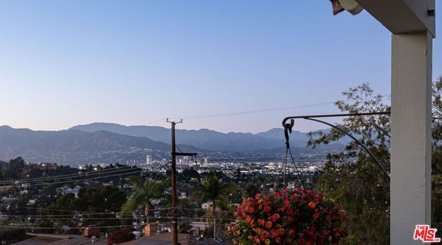 2341 Ronda Vista Drive, Los Angeles, CA 90027