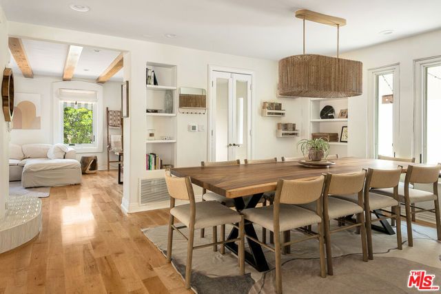 2341 Ronda Vista Drive, Los Angeles, CA 90027