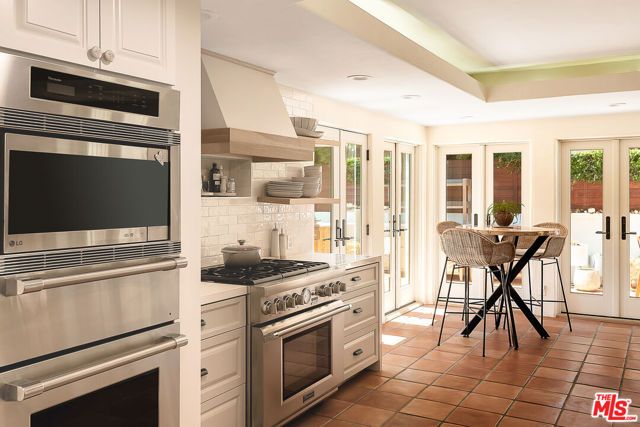 2341 Ronda Vista Drive, Los Angeles, CA 90027
