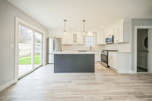 14 Marston, Barnstable, MA 02601